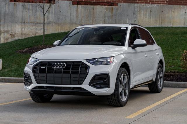 new 2025 Audi Q5 car, priced at $54,125