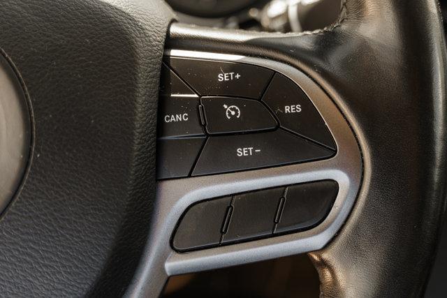 used 2020 Jeep Cherokee car, priced at $15,975