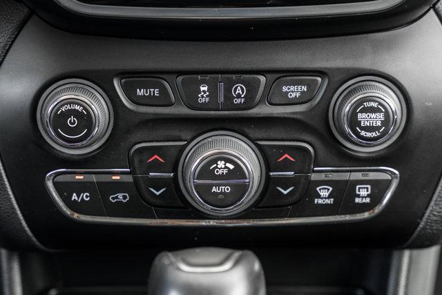 used 2020 Jeep Cherokee car, priced at $15,975