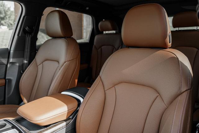 new 2025 Audi Q7 car, priced at $85,415