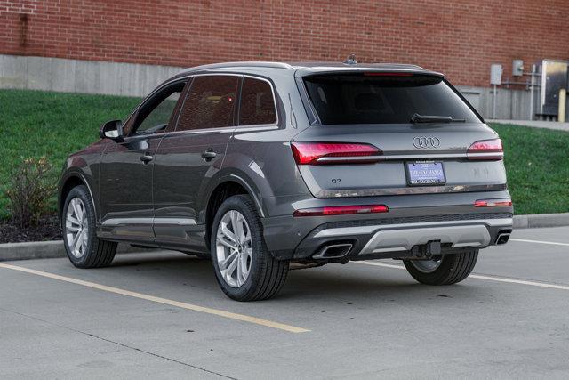 new 2025 Audi Q7 car, priced at $66,500