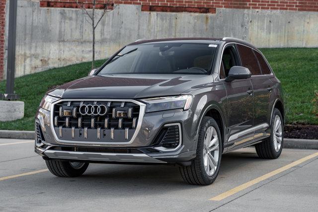 new 2025 Audi Q7 car, priced at $66,500