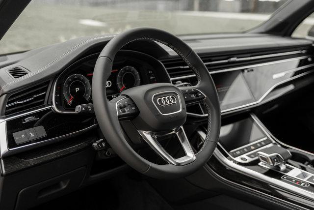 new 2025 Audi Q7 car, priced at $77,750
