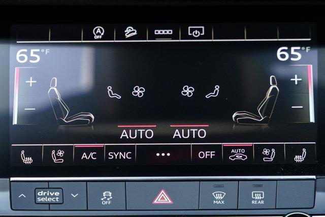 new 2025 Audi Q7 car, priced at $77,750