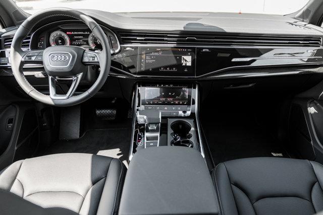 new 2025 Audi Q7 car, priced at $77,750