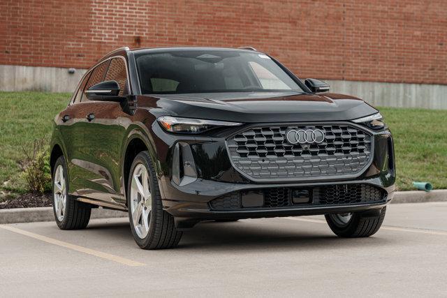 new 2025 Audi Q5 car, priced at $59,461