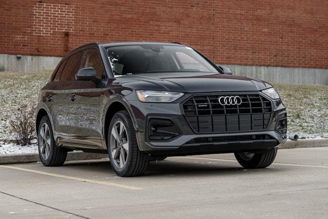 new 2025 Audi Q5 car, priced at $46,312