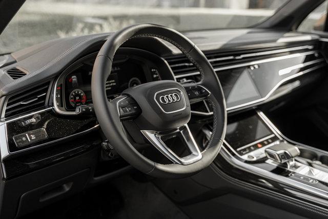 new 2025 Audi Q7 car, priced at $80,486