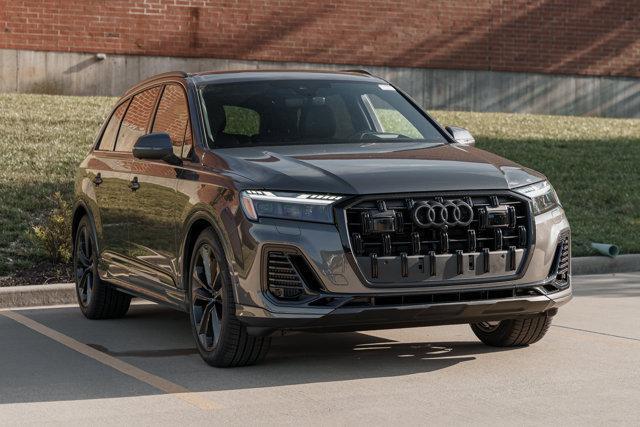 new 2025 Audi Q7 car, priced at $80,486