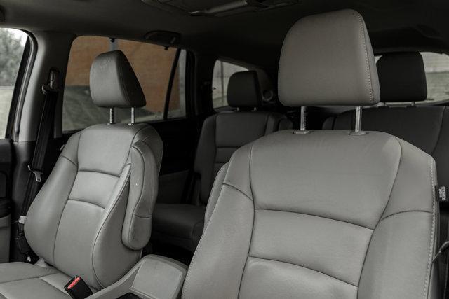 used 2022 Honda Pilot car, priced at $36,888