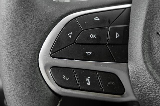 used 2025 Chrysler Pacifica car, priced at $36,777