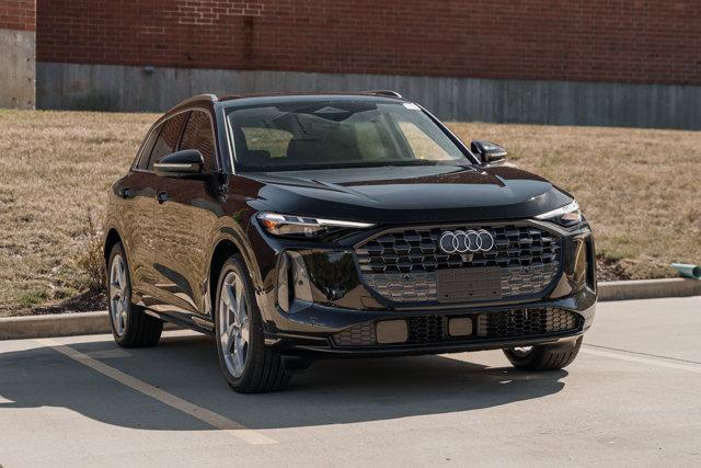 new 2025 Audi Q5 car, priced at $61,512