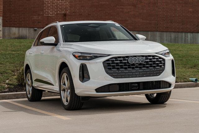 new 2025 Audi Q5 car, priced at $59,461
