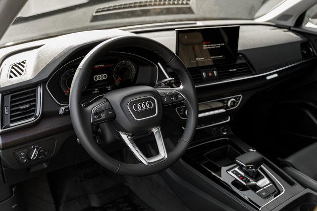 new 2025 Audi Q5 car, priced at $58,175