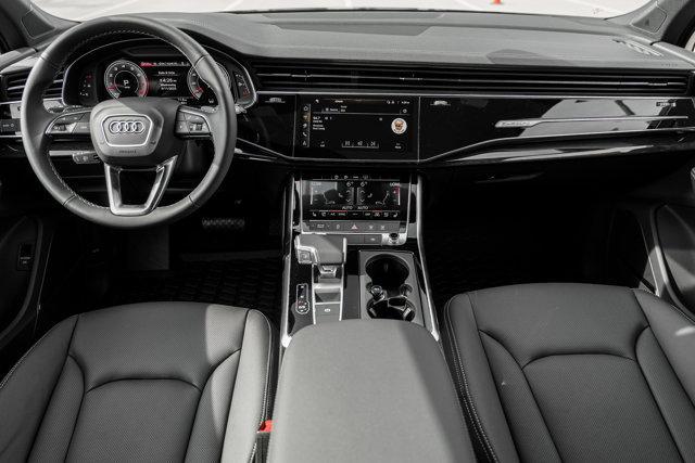new 2025 Audi Q7 car, priced at $77,750