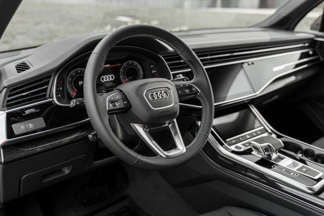 new 2025 Audi Q7 car, priced at $77,750
