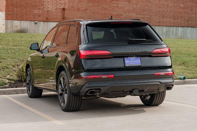 new 2025 Audi Q7 car, priced at $77,750