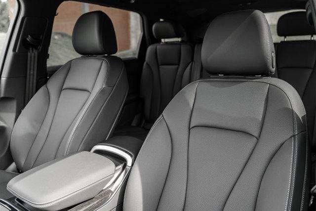 new 2025 Audi Q7 car, priced at $77,750