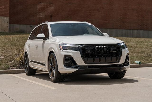 new 2025 Audi Q7 car, priced at $77,540