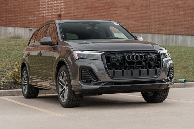 new 2025 Audi Q7 car, priced at $65,750