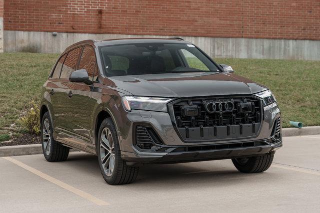 new 2025 Audi Q7 car, priced at $65,750