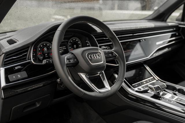 new 2025 Audi Q7 car, priced at $65,750