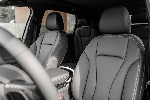 new 2025 Audi Q7 car, priced at $65,750