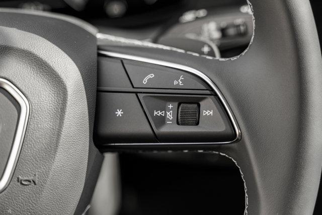 new 2025 Audi Q7 car, priced at $65,750
