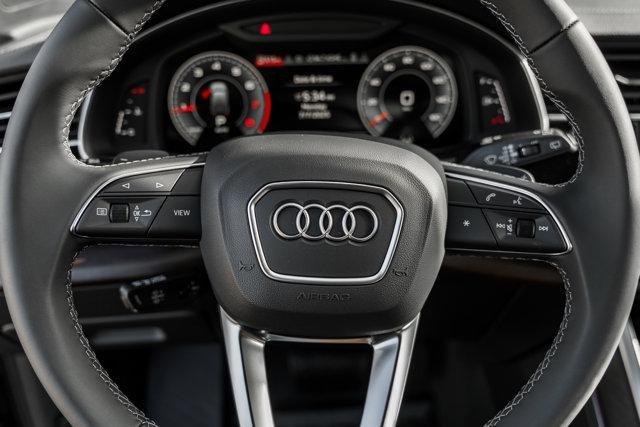 new 2025 Audi Q7 car, priced at $73,663
