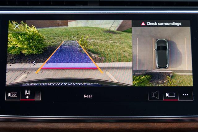 new 2025 Audi Q7 car, priced at $73,663
