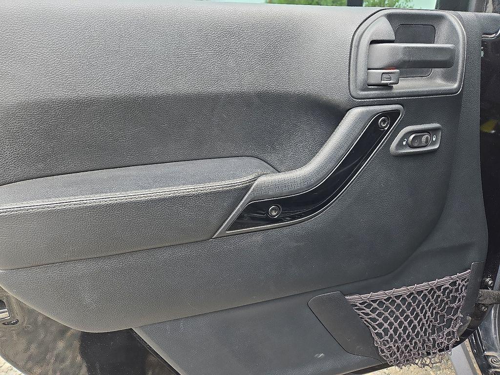 used 2016 Jeep Wrangler Unlimited car, priced at $21,500