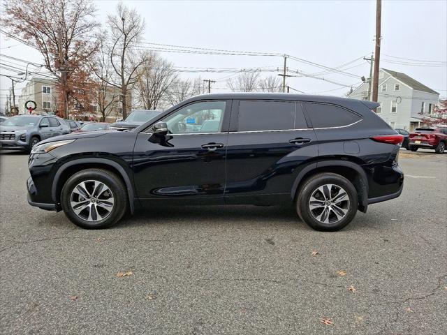 used 2022 Toyota Highlander car, priced at $35,000