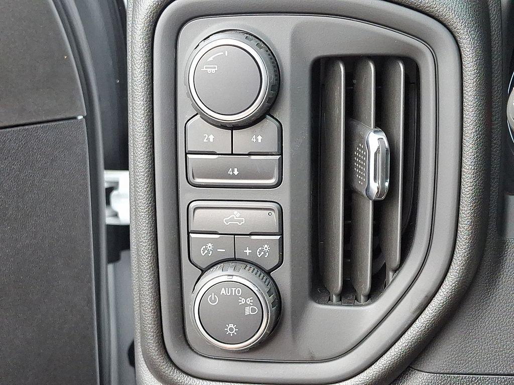 new 2025 Chevrolet Silverado 3500 car, priced at $62,592