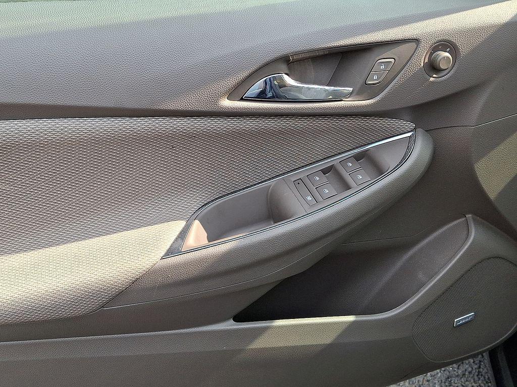 used 2018 Chevrolet Cruze car, priced at $13,500