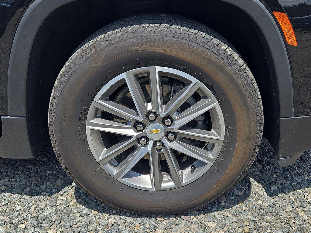 used 2022 Chevrolet Traverse car, priced at $25,500