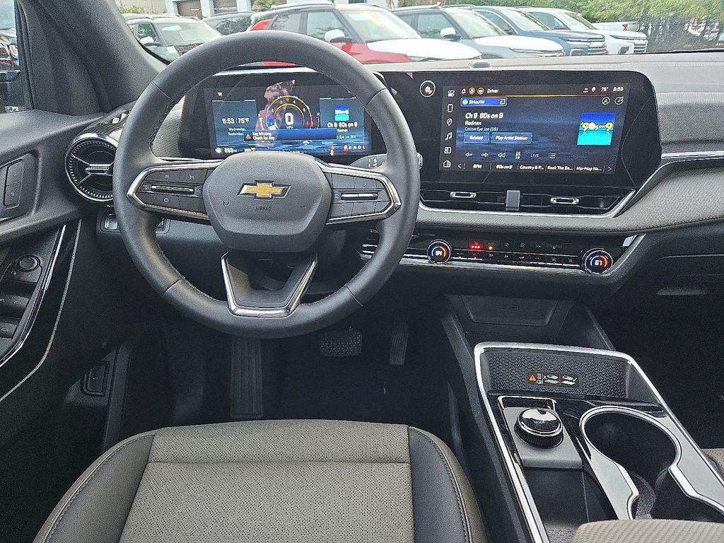 used 2026 Chevrolet Equinox car, priced at $31,000