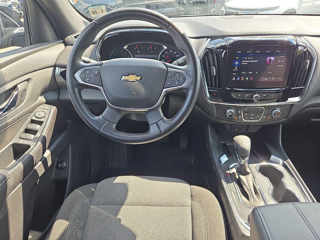 used 2023 Chevrolet Traverse car, priced at $30,500
