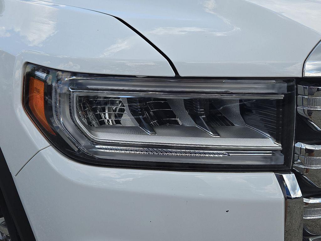 used 2022 GMC Acadia car, priced at $26,000