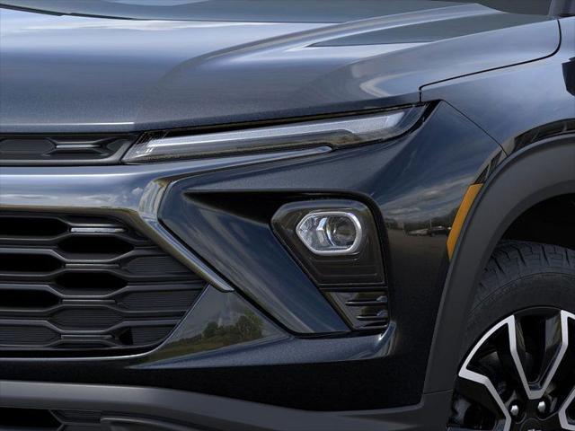 new 2025 Chevrolet TrailBlazer car, priced at $33,780