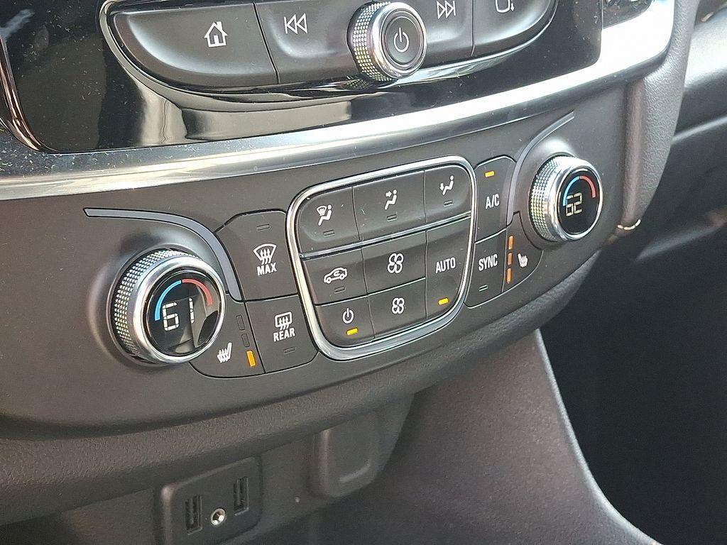 used 2023 Chevrolet Traverse car, priced at $30,500