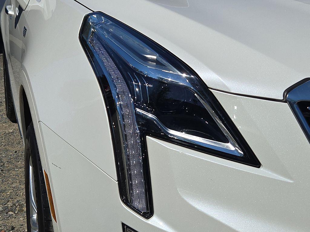used 2023 Cadillac XT5 car, priced at $29,000