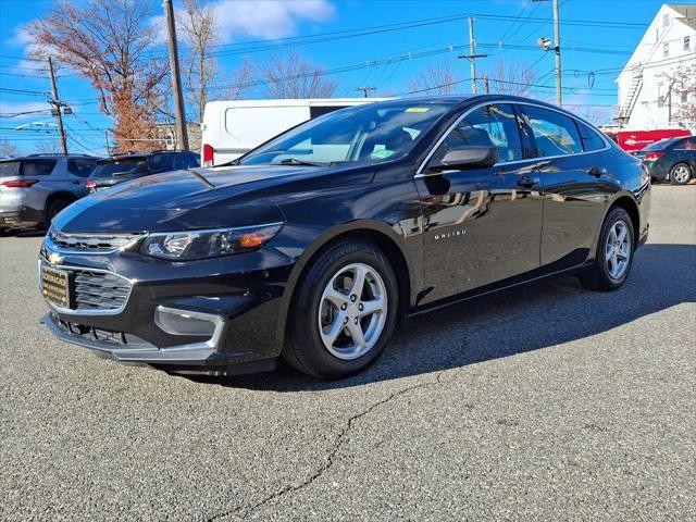 used 2018 Chevrolet Malibu car, priced at $14,651