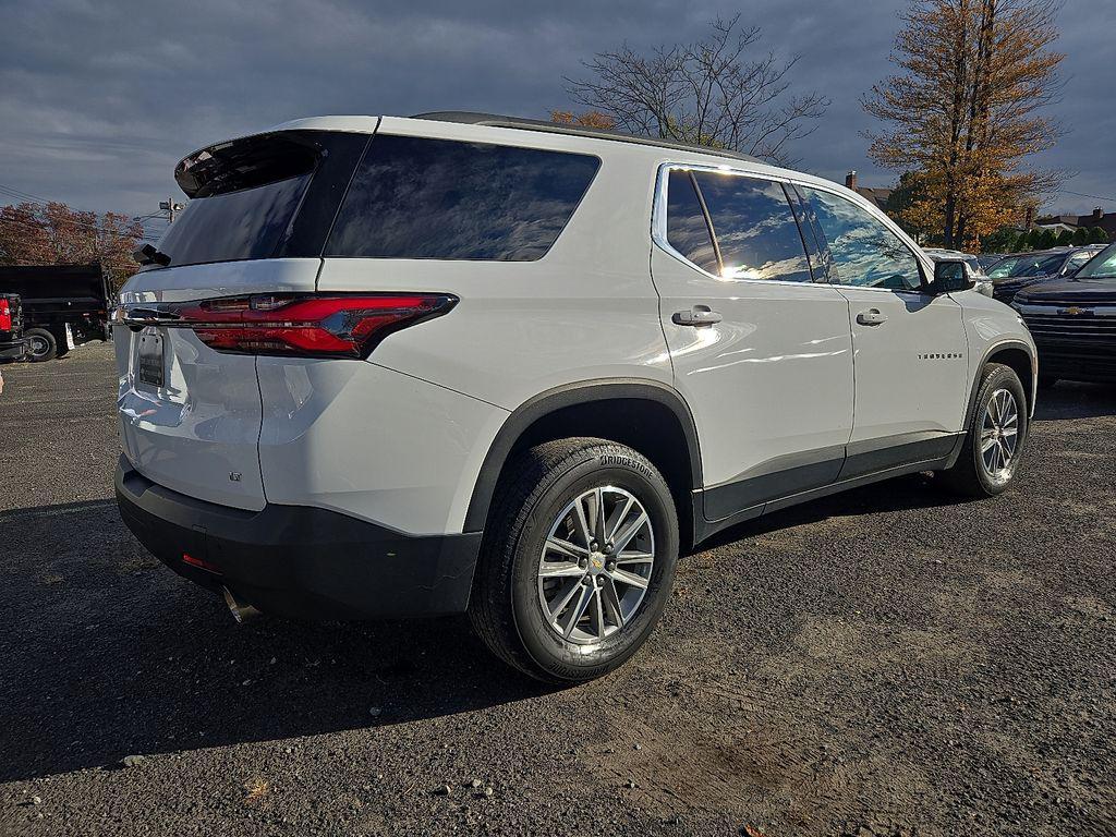 used 2023 Chevrolet Traverse car, priced at $28,000