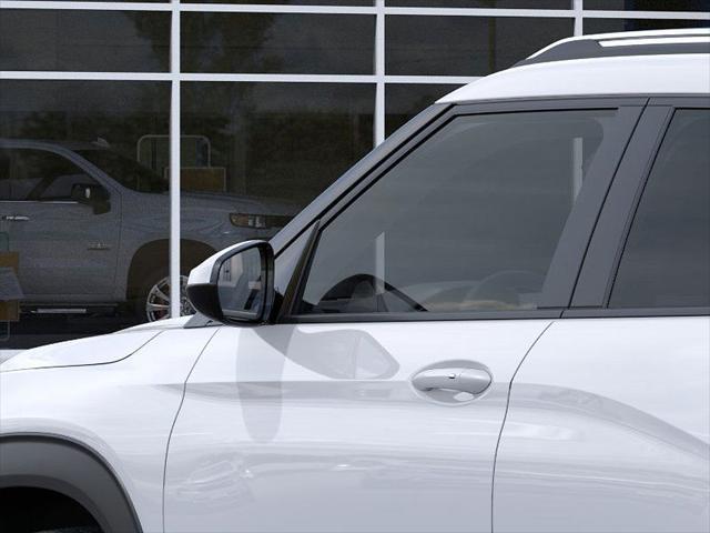 new 2025 Chevrolet TrailBlazer car, priced at $30,180