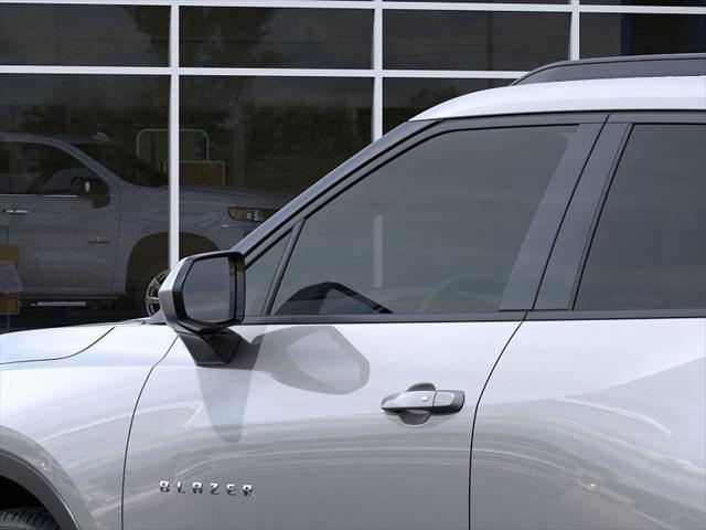 new 2025 Chevrolet Blazer car, priced at $39,020