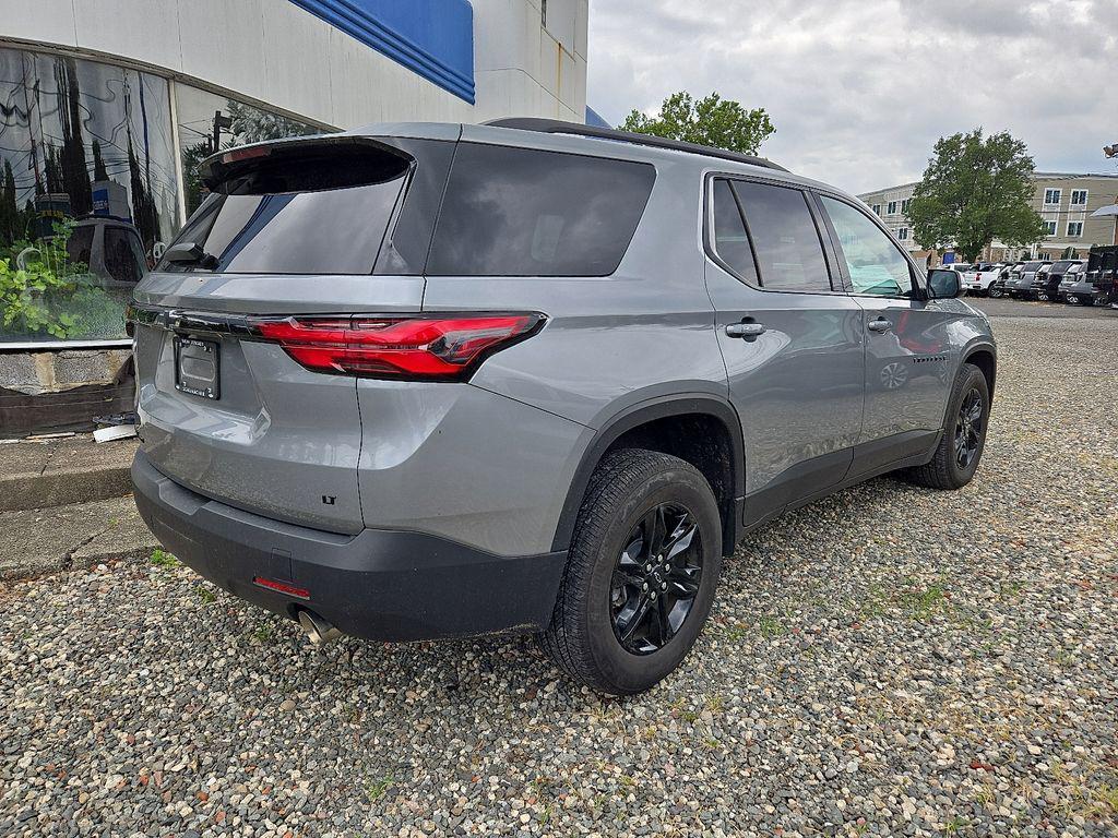 used 2023 Chevrolet Traverse car, priced at $32,000