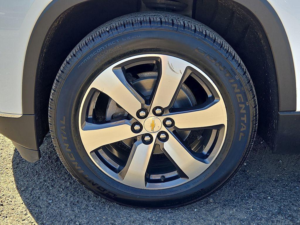 used 2020 Chevrolet Traverse car, priced at $18,500