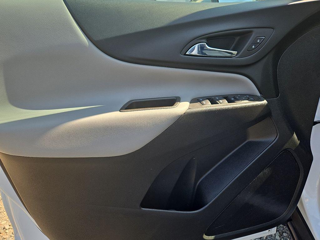 used 2024 Chevrolet Equinox car, priced at $23,000
