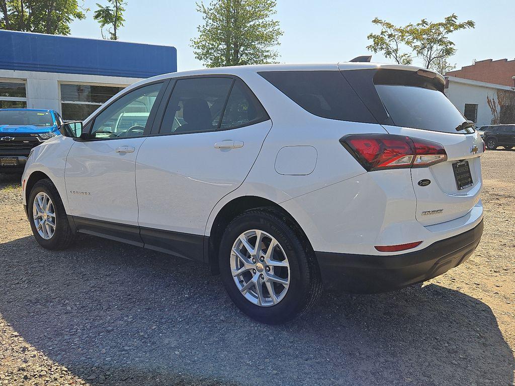 used 2024 Chevrolet Equinox car, priced at $23,000