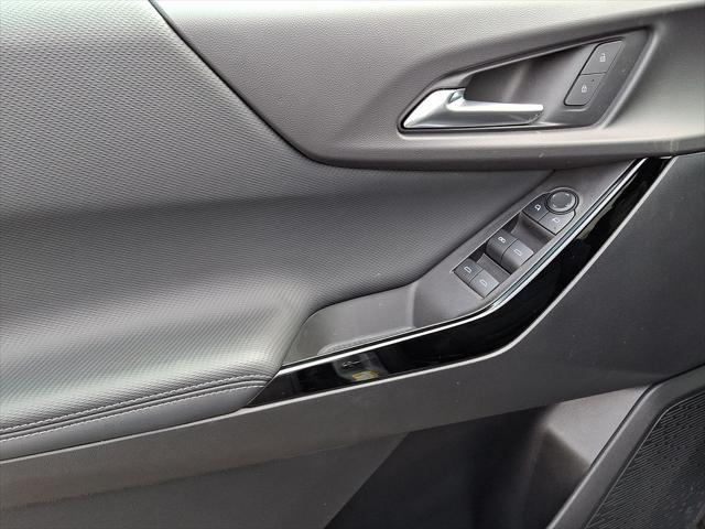 used 2025 Chevrolet Equinox car, priced at $31,250
